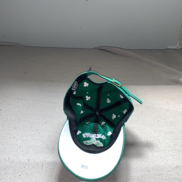 St Patties Day Vancouver Canucks 47 strap back - Picture 3 of 3